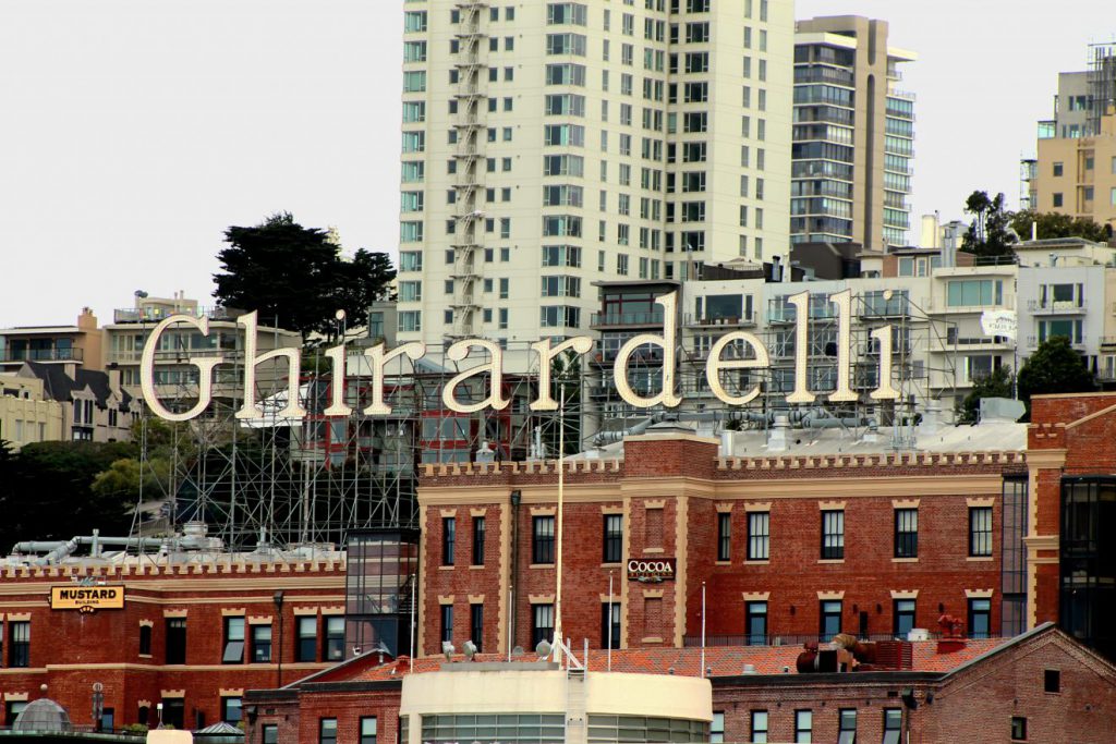 Ghirardelli Square in San Francisco | Footsteps of a Dreamer