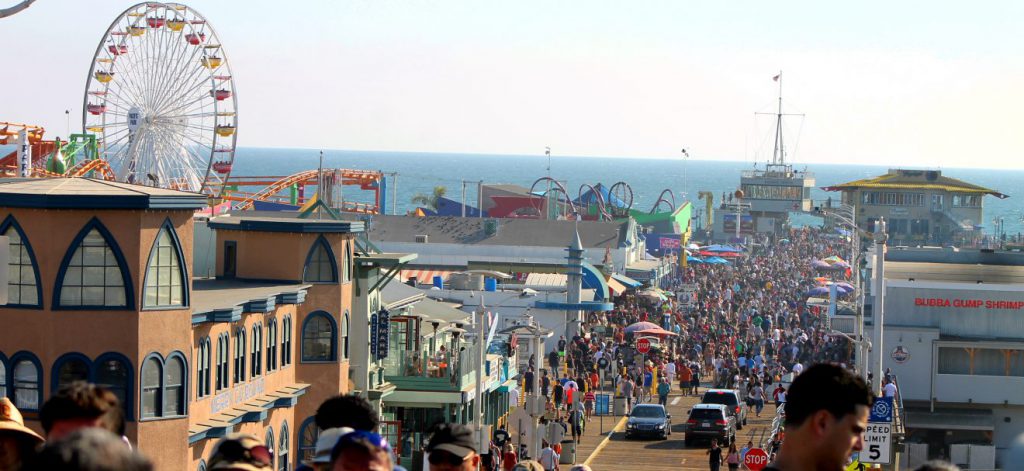 Santa Monica Pier Los Angeles | Footsteps of a Dreamer