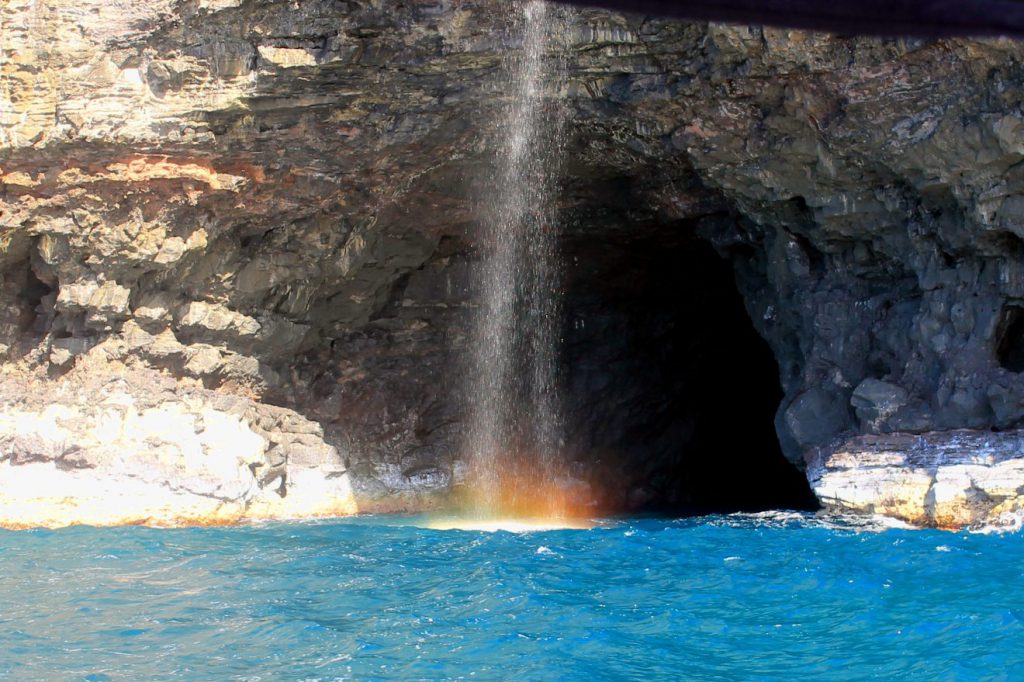 Na Pali Sea Caves | Footsteps of a Dreamre