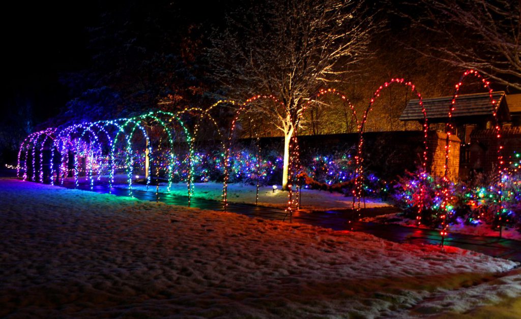 Christmas Lights at Stan Hywet in Akron, Ohio, USA | Footsteps of a Dreamer