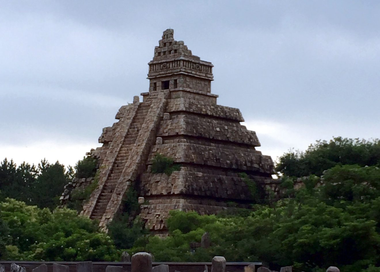Tokyo DisneySea's Indiana Jones Adventure Temple of the Crystal Skull | Footsteps of a Dreamer