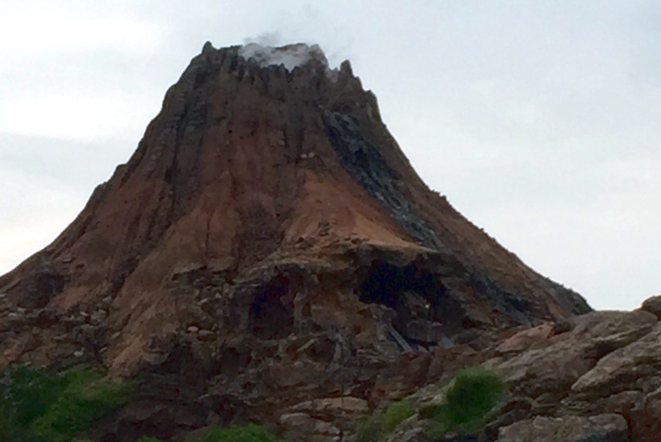 Journey to the Center of the Earth at Tokyo DisneySea | Footsteps of a Dreamer