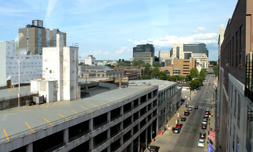 Downtown Louisville | Footsteps of a Dreamer