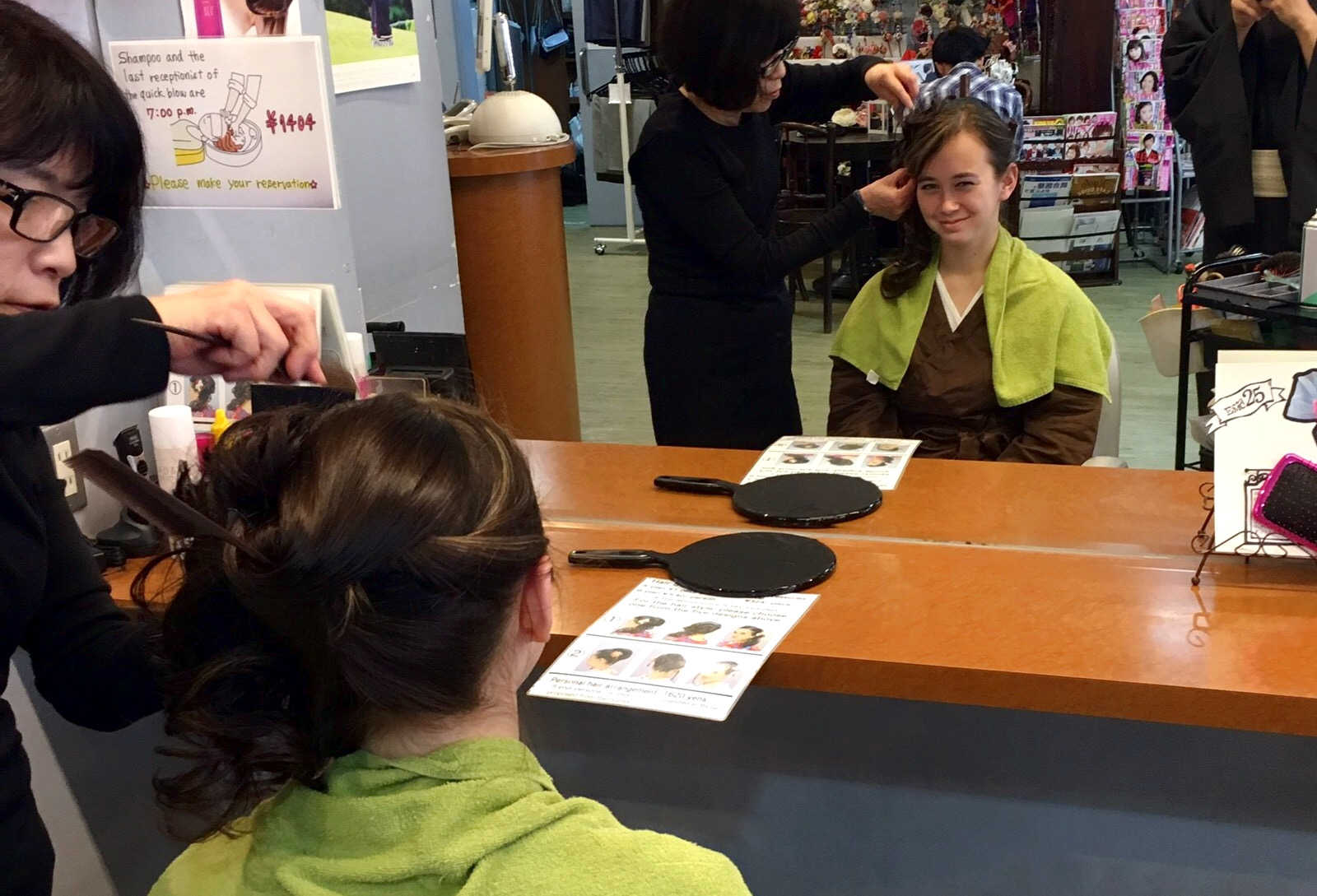 Hair Styling at Kyoto Kimono Rental 41 | Footsteps of a Dreamer