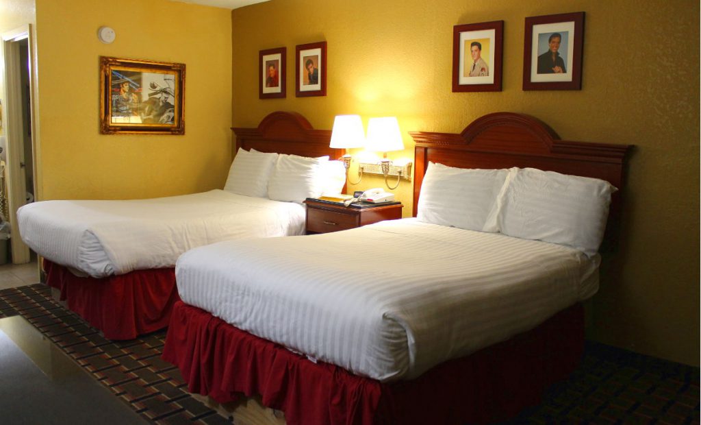 Days Inn Memphis at Graceland | Footsteps of a Dreamer