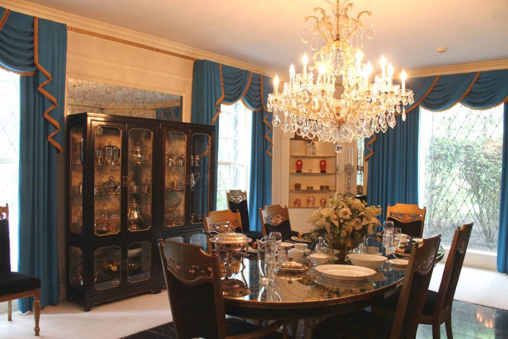Graceland Dining Room | Footsteps of a Dreamer