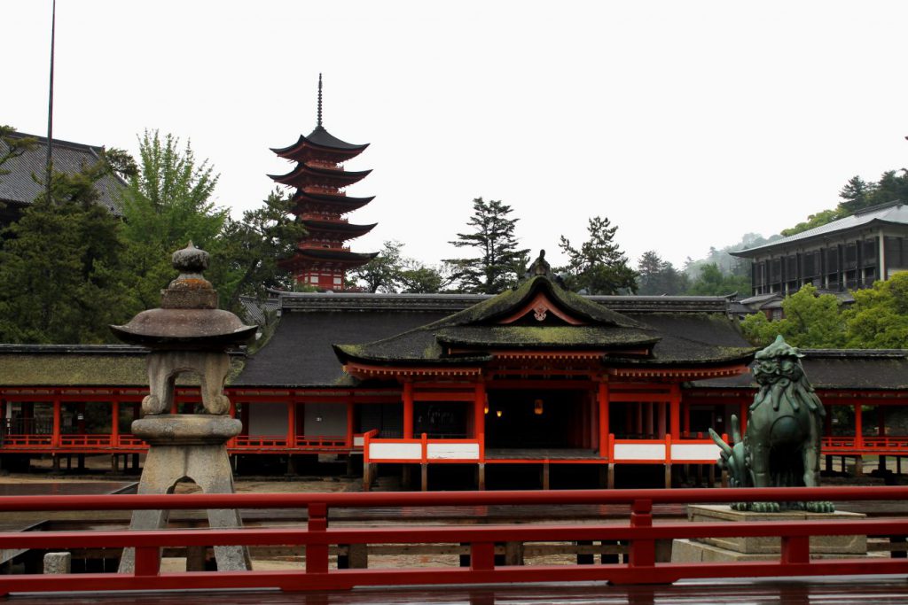 Itsukushima | Footsteps of a Dreamer