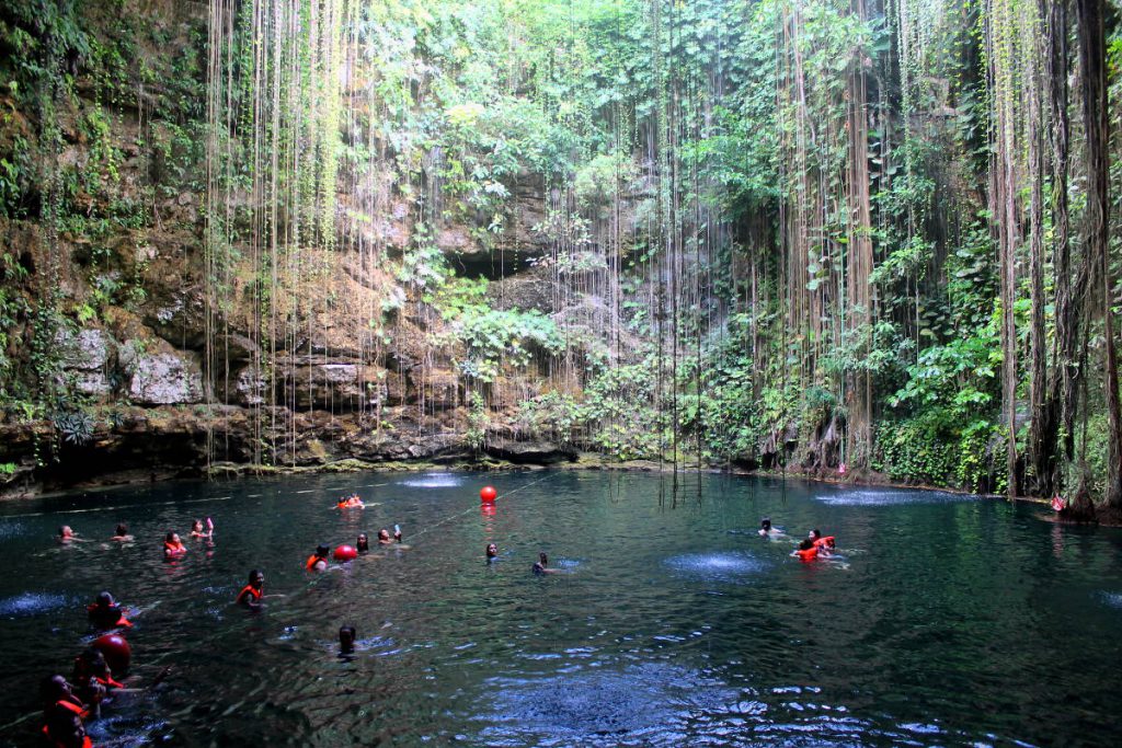 Review: Chichen Itza Deluxe Tour by Mayaland Tours | Footsteps of a Dreamer