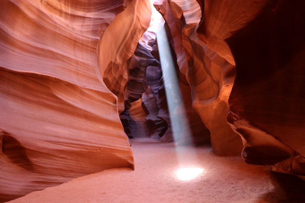 Light Beam in Upper Antelope Canyon | Footsteps of a Dreamer