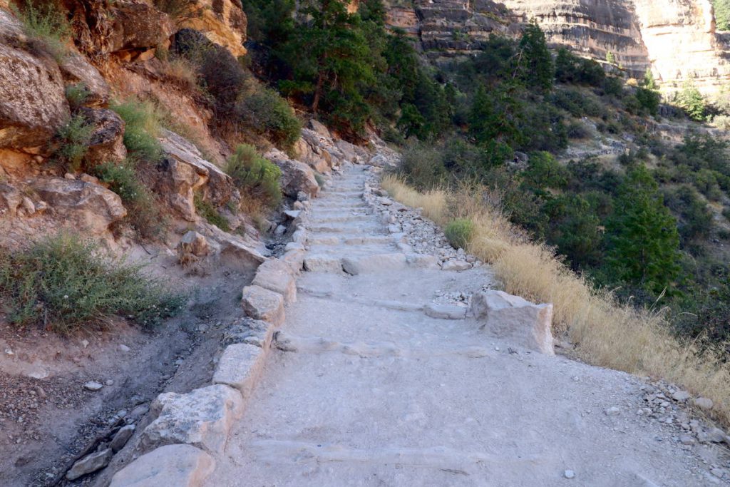 Bright Angel Trail Slope | Footsteps of a Dreamer