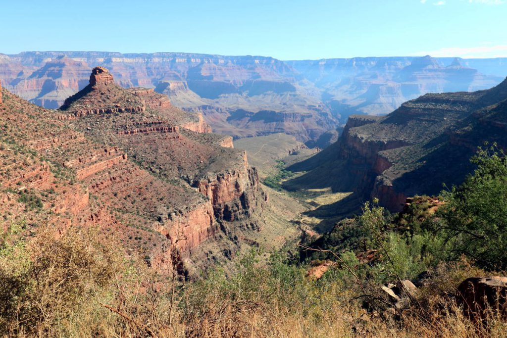 View of Grand Canyon from Bright Angel Trail | Footsteps of a Dreamer