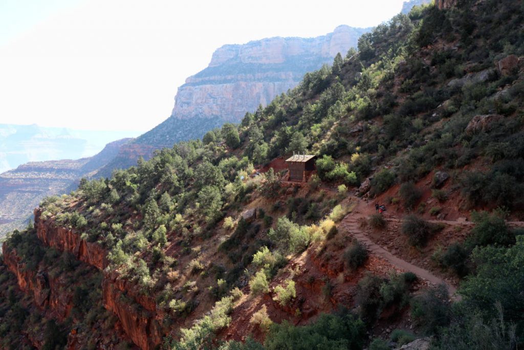 Bright Angel Trail Rest-house | Footsteps of a Dreamer